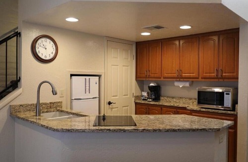 Arcadia Apartment | Scottsdale Camelback Resort Elegant Studio with Tennis Courts