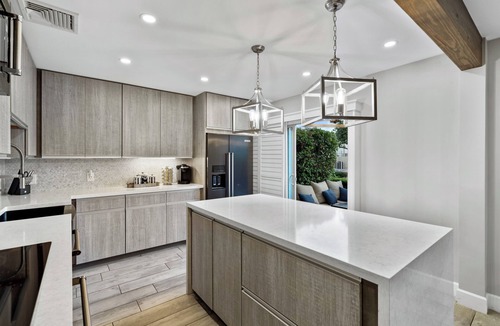 South Scottsdale Condo | Scottsdale Luxury Bungalow With 4 Heated Pools