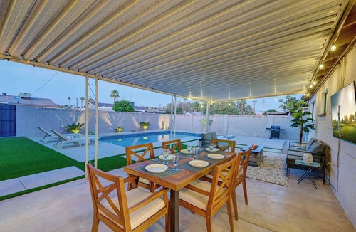 New Papago Parkway House | Scottsdale Oasis | Pool, Firepit, Putting Green
