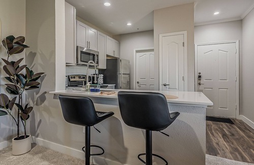 North Scottsdale Apartment | Scottsdale Retreat 2BR Pool Gym Free Parking