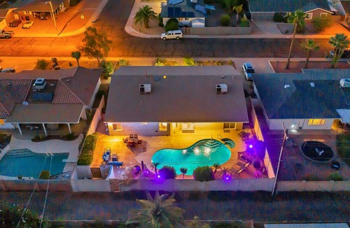 Village Grove House | Scottsdale Southwest Serenity Charming Pool & Hot Tub, Firepit & Grill, Patio, Ping Pong, Concierge