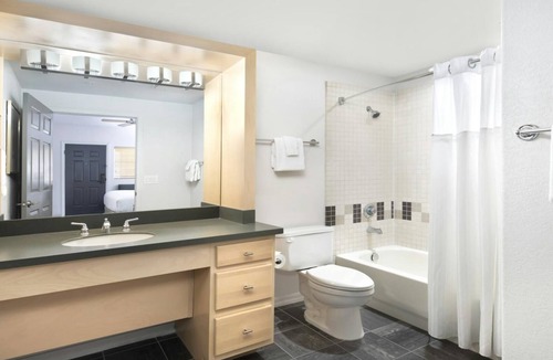 South Scottsdale Resort | Scottsdale Studio Hotel at WorldMark – Pools, Golf & Desert Views