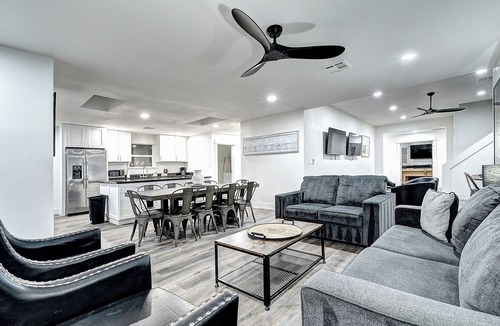 Waltann Villa | ScottsdaleStays Grand Chateau - 12BR Resort Estate - 500K Pool + Courts