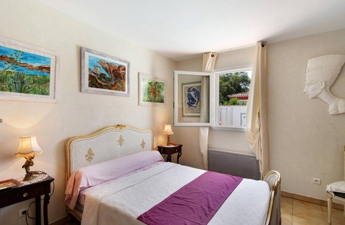 Sarrola-Carcopino Bed & Breakfast | Sea and Canopy Rooms: Mountain View, Shared Terrace and Garden