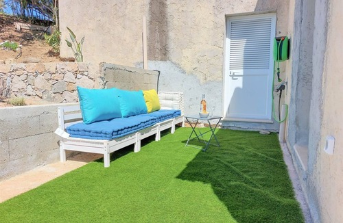 Marine de Davia Apartment | Sea view apartment with terrace and garden