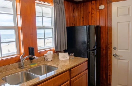 Nags Head Hotel | Seahorse Inn and Cottages