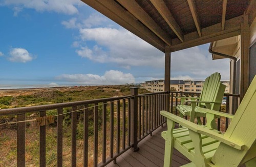 Morehead City Condo | Seashore: Affordable Clean Family Beach Getaway: Ocean Views Pool Classic Coastal