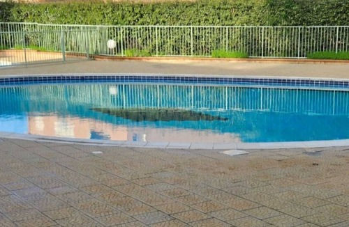 Bravone Apartment | SEASIDE APARTMENT WITH POOL