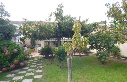Taglio-Isolaccio House | Seaside villa with terrace and garden