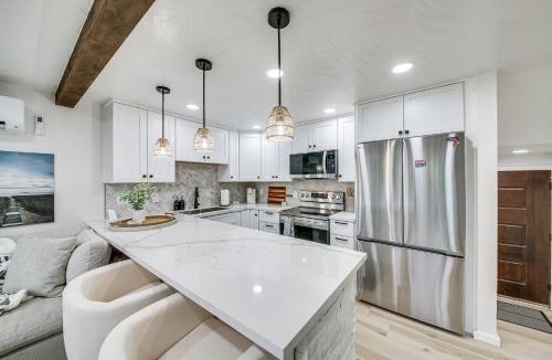Sandpoint House | Seasonal Pool & Marina! Condo on Lake Pend Oreille