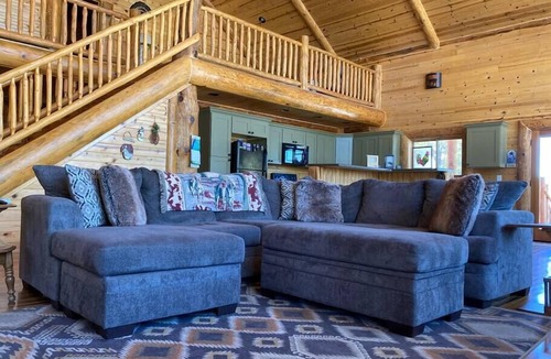 Greer Cabin | Secluded Greer Ranch Retreat