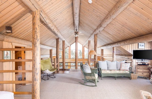 Jackson House | Secluded mountain-view home with large deck, hot tub & fireplace - dog-friendly