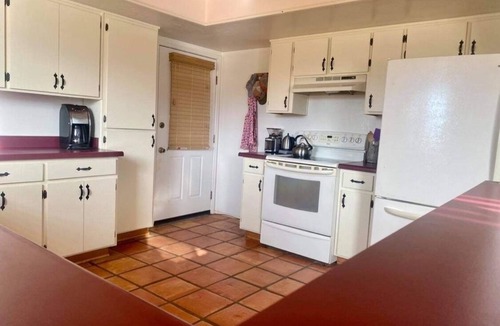 Sierra Vista Southeast House | Secluded Pueblo style home near Sierra Vista