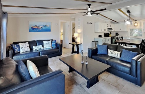 Put-in-Bay House | See the Pool, Skip the Crowd | 8 ppl | IC22