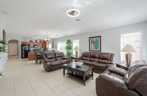 Maricopa House | Serene 4-bedroom, 3-bathroom house with Pool in Maricopa