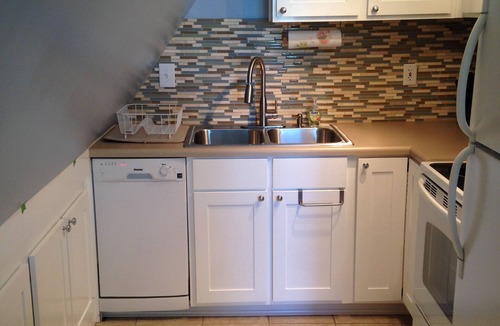 Somerset Cottage | Serene Lakefront Retreat: View, Fireplace, Near Marina, Park, & Downtown Charm