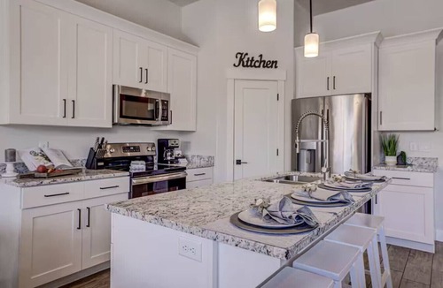Washington Villa | Serene Retreat by Zion | Hot Tub Pool Fire Pit