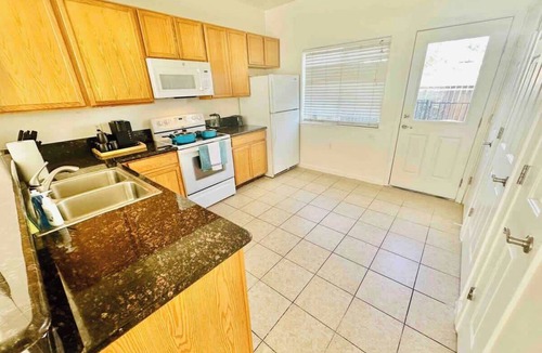 Reno House | Sevenplex Breing The Entire Team/14Bd 14.5Ba/Sleeps49