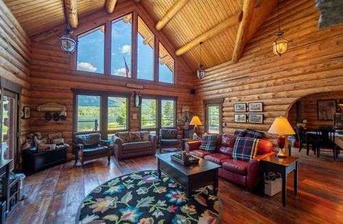 Troy Cabin | Shangrilog - Cabin with Mountain View & Lake Front Property