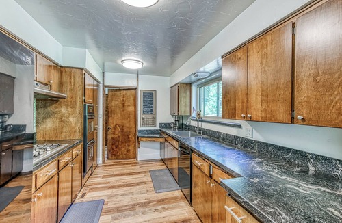 Sierra Cedars House | Shaver Lake Home with BBQ, Game Room - 4 Bed: 2.5 Bath