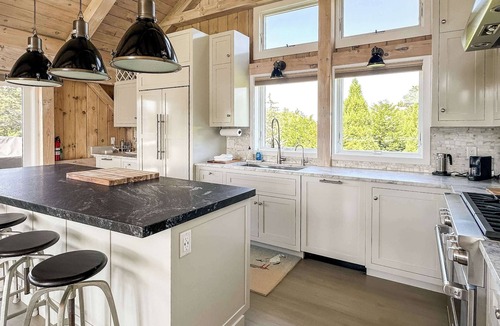 Katama House | Shells + Swells: 3BR South Beach Home in Katama
