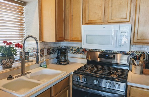 East Mesa House | Shiatsu Shangri-La on World Class Golf Course! On Site EV Charging.