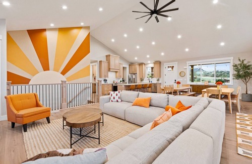 Sweetwater House | Shimmer Shack! Hot Tub, Ideal Beach, Games & More!