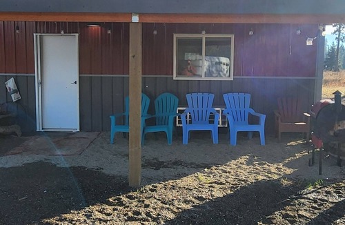 Trout Creek Apartment | Simple & Quite 2-bedroom 1 bath in Trout Creek minutes from the Clark Fork River