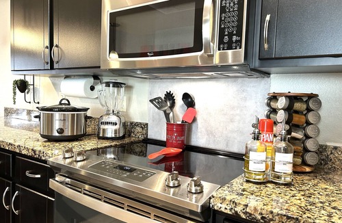 Chandler House | Single-Level Gem with Pool & Garage Near Downtown