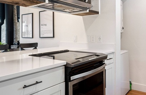 Beaver Cabin | Ski In/Out Condo at Eagle Point Resort, Sleeps 10, Fast WiFi, Remodeled