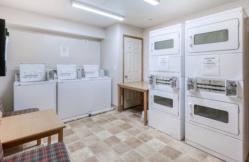 Brian Head Apartment | Ski-In/Ski-Out Studio w/ Free WiFi, Shared Indoor Pool, Sauna, & Fitness Room