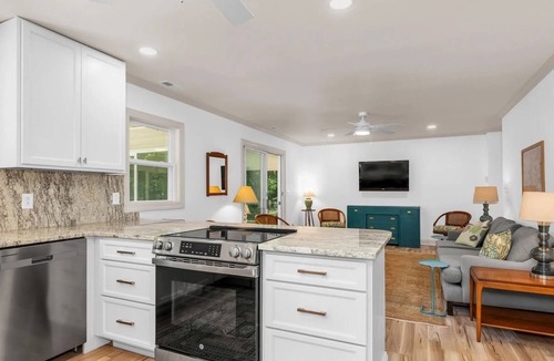 McDaniel House | Skipjack House | an ESVR property