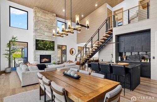 Brian Head House | Skyline Retreat in Luxe Townhome with Hot Tub and Sauna
