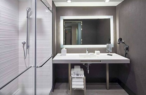 Durham Hotel | Sleek Durham Escape Offering Comfort, Style, and Proximity to Top Attractions