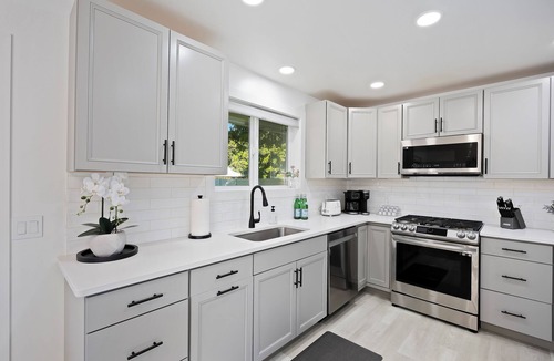 Burley House | Sleek modern design meets peaceful retreat for a comfortable stay.