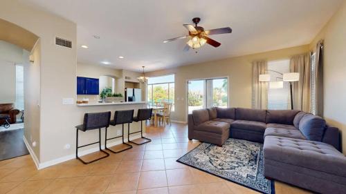Chandler House | Sleeps 10 Heated Pool Putt Putt Dogs Welcome