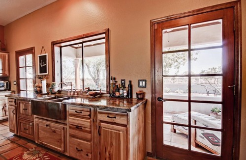 Mesa del Oro House | Sleepy Hollow Haven Amazing Superstition Mountain views & Jacuzzi
