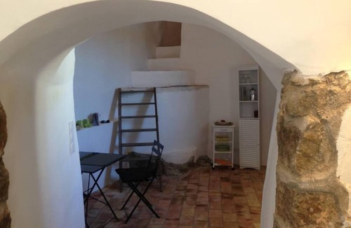 Monticello Apartment | Small house, nice village, tastefully renovated sleeping -4
