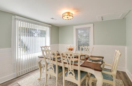 Burgaw House | Small-Town Charm & Local Dining: Home in Burgaw!
