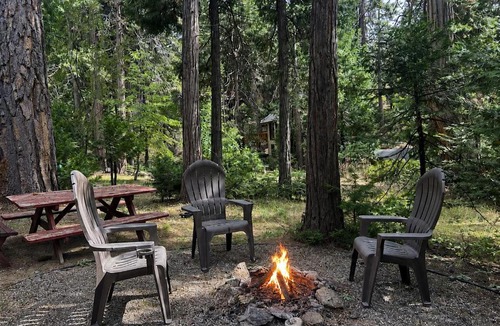 Sierra Cedars House | Smoke Tree Hollow AC Pine Air