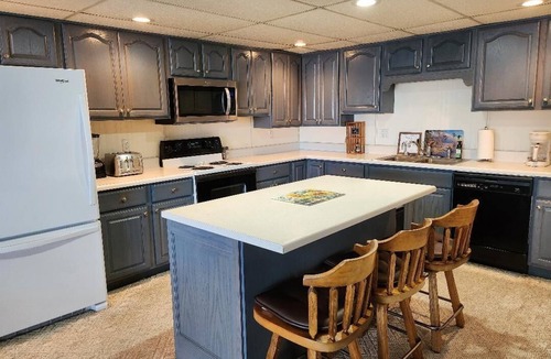 Fremont House | Snow Lake Chalet Northeast Indiana