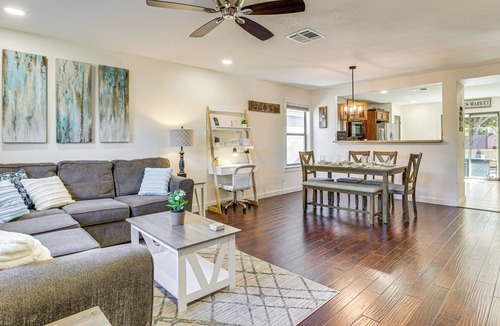 Deer Valley House | Snowbird Retreat w/Putting Green in Phoenix Area!