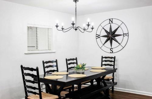 Norfolk House | Sojourn Bayview Sanctuary Home Sleeps 6