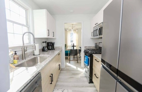 Willoughby Spit House | Sojourn | Coastal Cottage | 3 BR