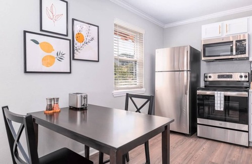 Cottage Line Apartment | Sojourn Tranquil 1 Bedroom Stand Alone Home