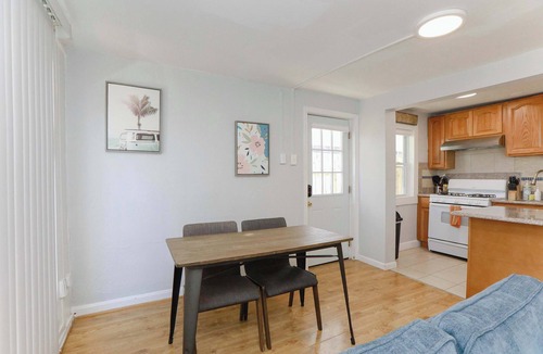 Willoughby Spit Apartment | Sojourn Willoughby Spit Chic Shack <1min. to Beach