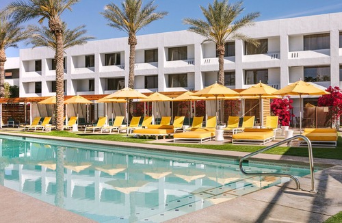Civic Center Mall Apartment | Sonder The Monarch | Poolside King Room, Balcony