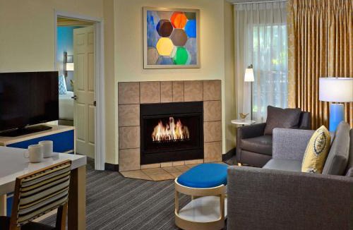 Sharonville Hotel | Sonesta ES Suites Cincinnati - Sharonville East
