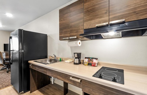 Avondale Hotel | Sonesta Simply Suites Avondale