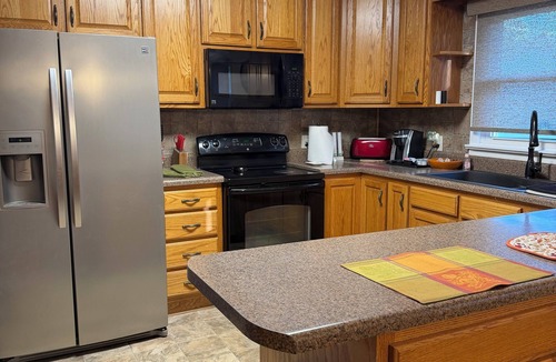 Lindseyville House | Soothing 3-bedroom country house in peaceful Sweeden, KY
